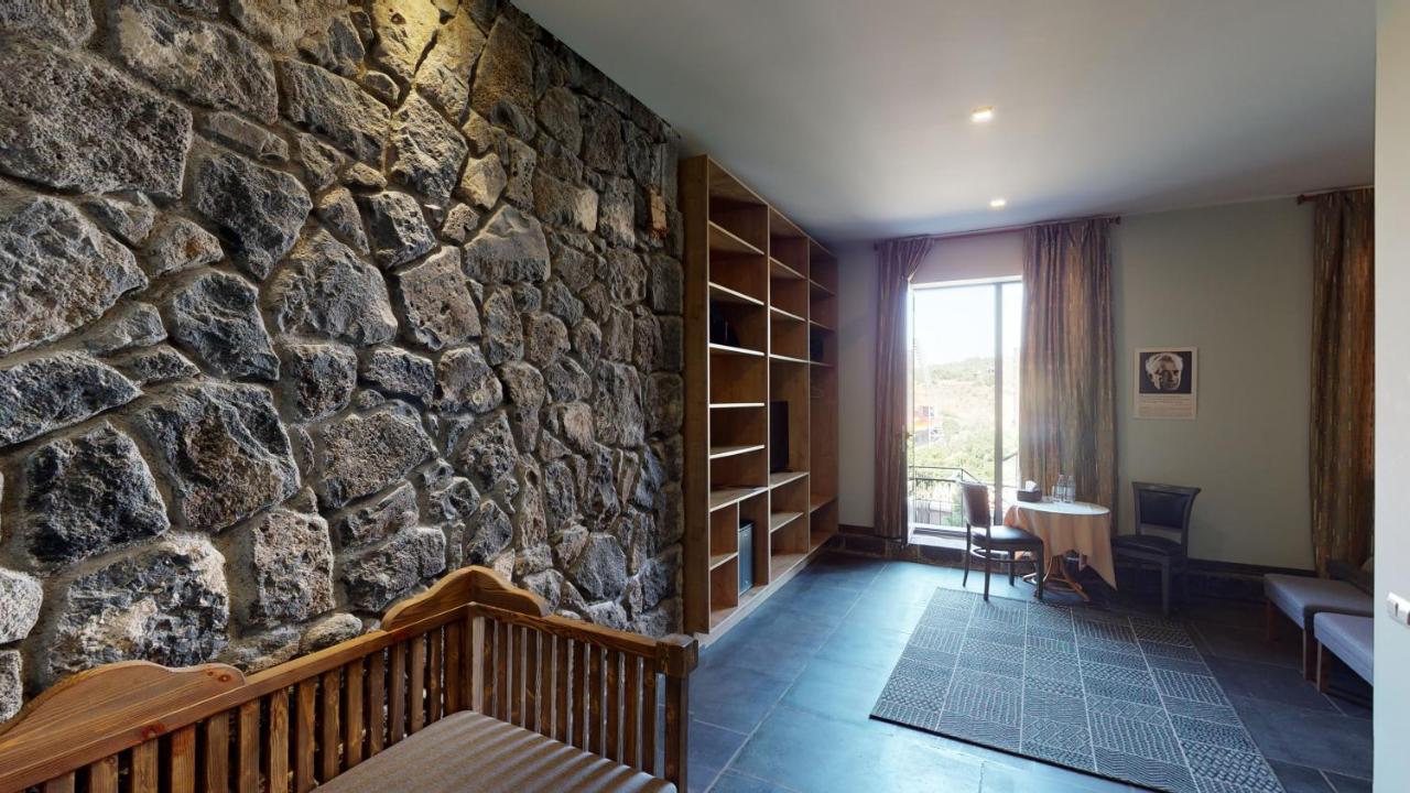 Apricot Hotel يريفان المظهر الخارجي الصورة