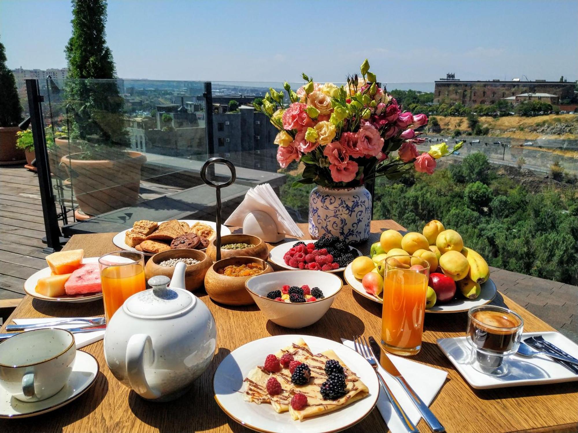 Apricot Hotel يريفان المظهر الخارجي الصورة